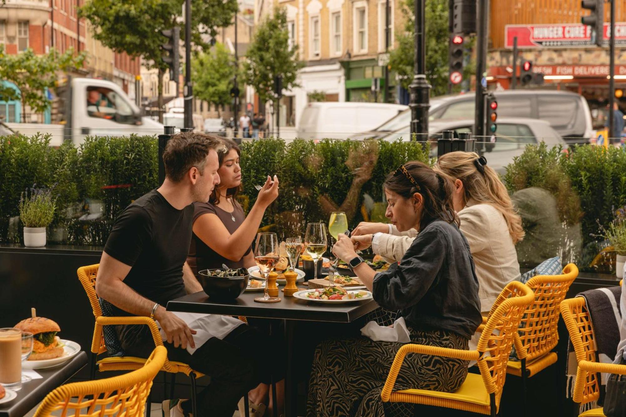 Art'Otel London Hoxton, Powered By Radisson Hotels Экстерьер фото