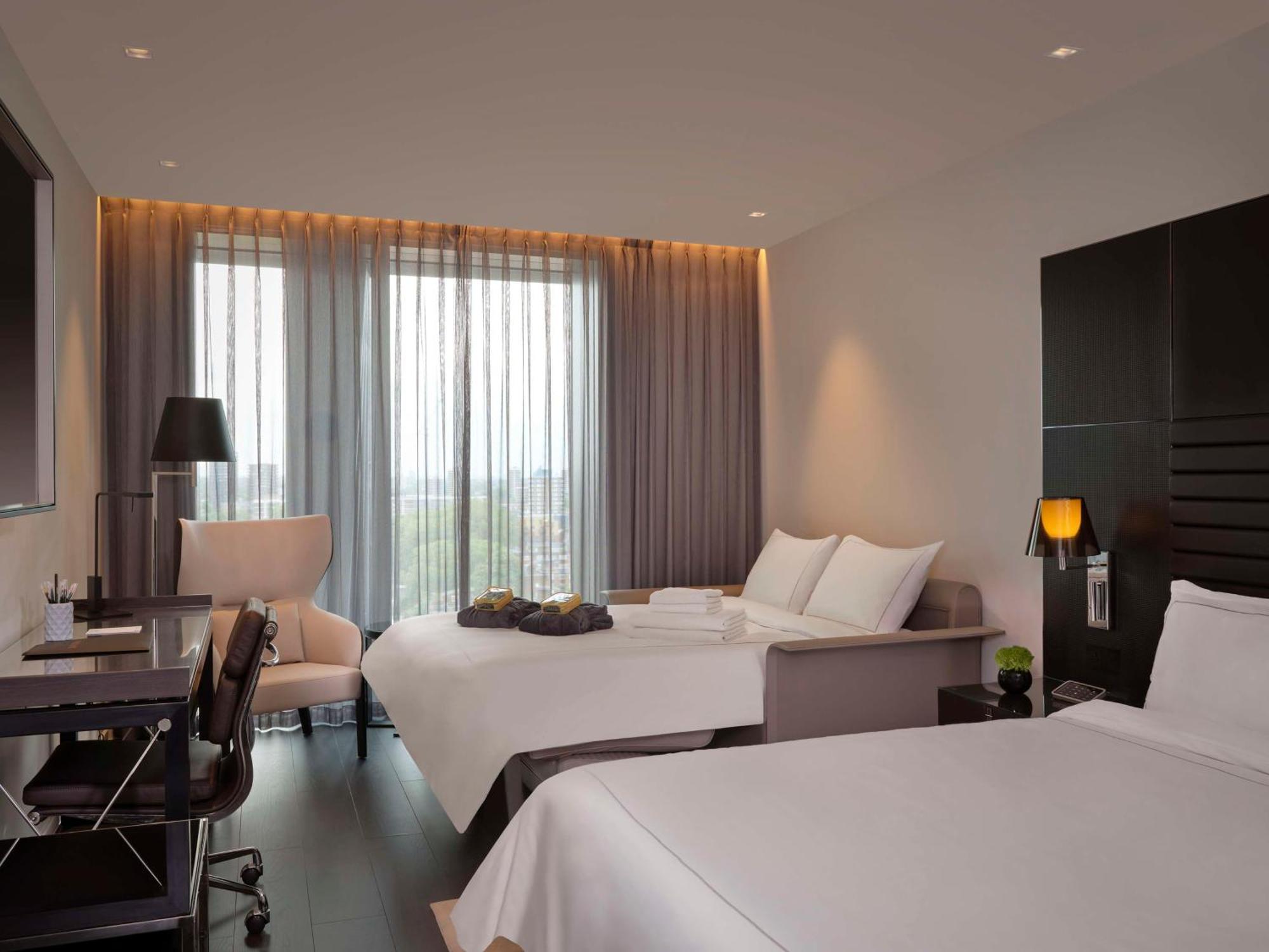 Art'Otel London Hoxton, Powered By Radisson Hotels Экстерьер фото