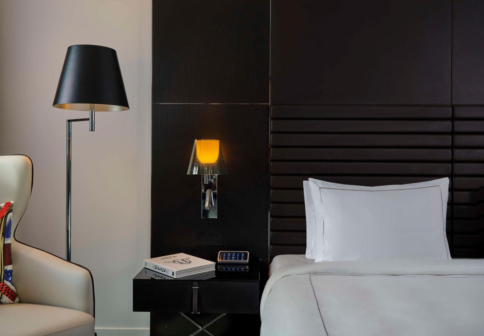 Art'Otel London Hoxton, Powered By Radisson Hotels Экстерьер фото