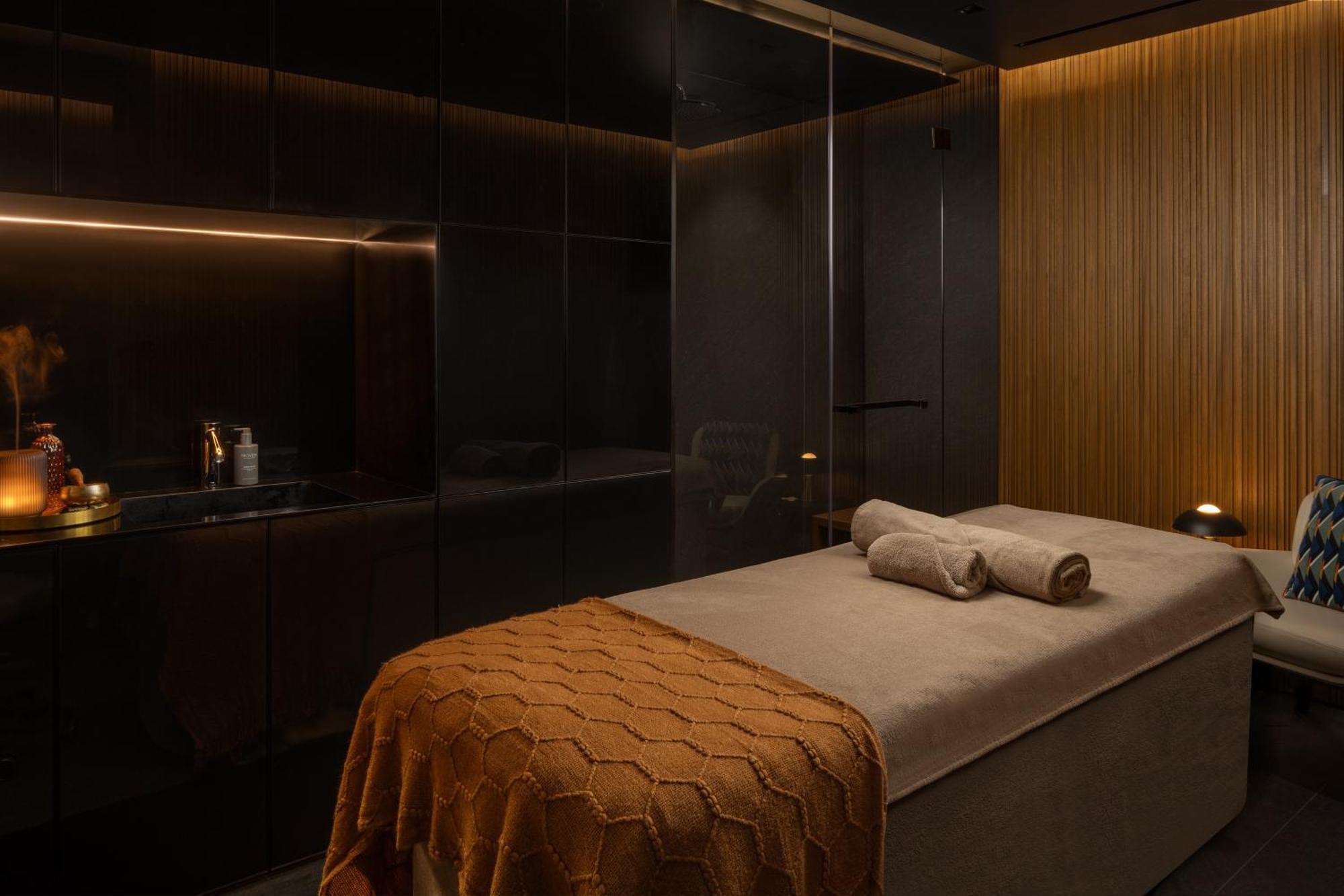Art'Otel London Hoxton, Powered By Radisson Hotels Экстерьер фото